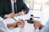 Conducir Sin Licencia en Nueva Jersey: Ramificaciones Legales y Defensa Efectiva
