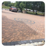 Who Offers the Best Lawn Care in Robbinsville and Manalapan?